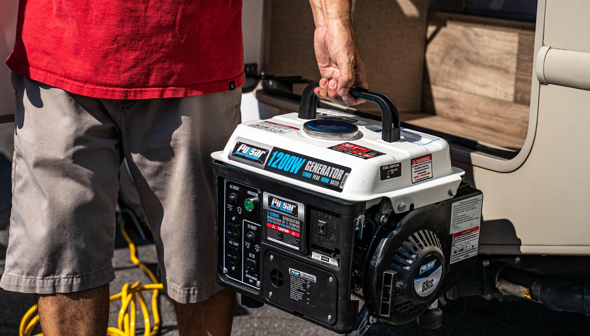 Pulsar PG1202SA 1200 Watts Portable Gasoline/Oil 2-Stroke Generator-4